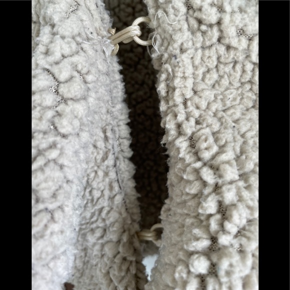 Cute Warm Vest ➖ - Picture 5 of 6